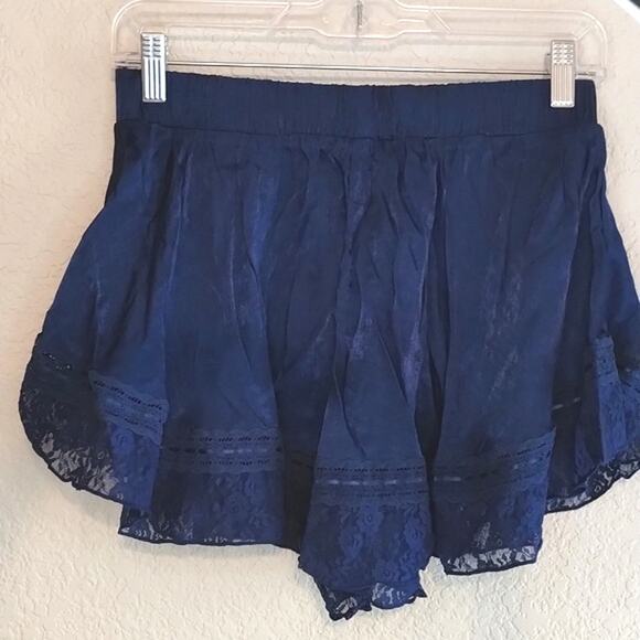 Free People Intimately FP NEW Lacy Ruffled Marine Navy Morning Breeze Shorts XS - Picture 3 of 16
